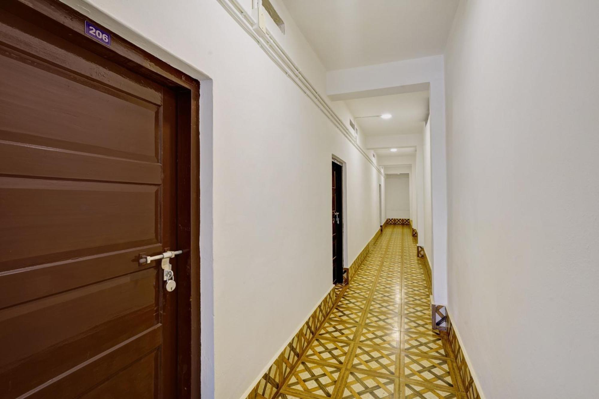 Super Hotel O Ceasar Palace Annex Thodupuzha エクステリア 写真