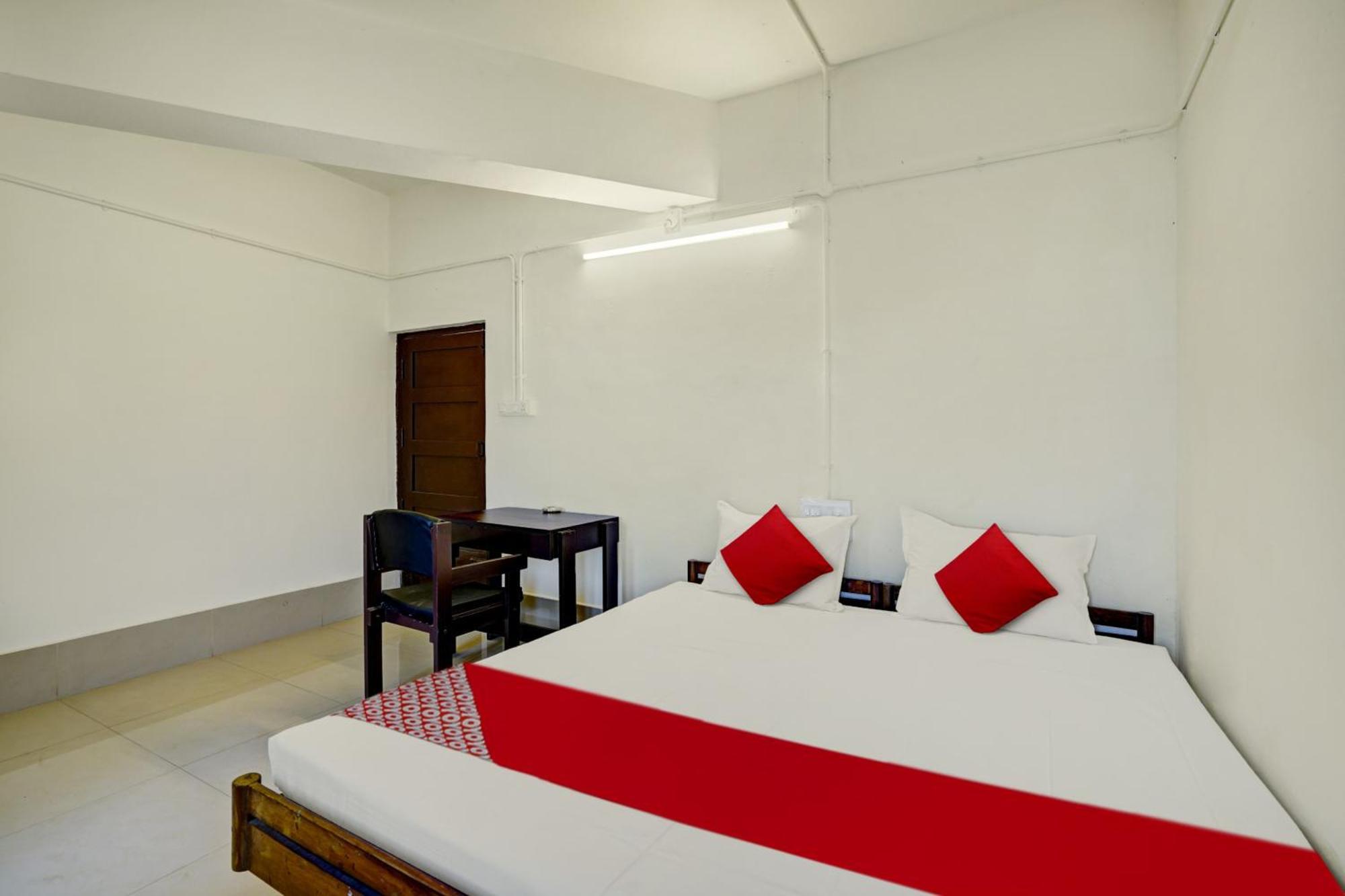 Super Hotel O Ceasar Palace Annex Thodupuzha エクステリア 写真